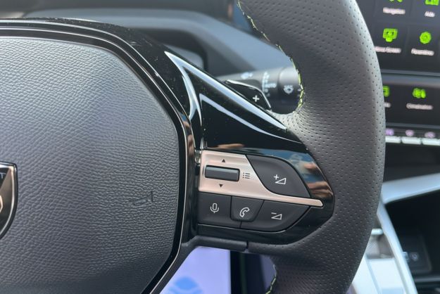 PEUGEOT 308 1.5 HDI 130 EAT8 GT PK ALCANTARA