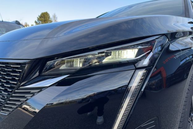 PEUGEOT 308 1.5 HDI 130 EAT8 GT PK ALCANTARA