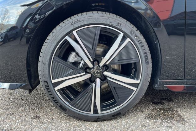 PEUGEOT 308 1.5 HDI 130 EAT8 GT PK ALCANTARA