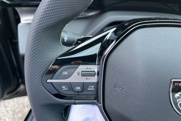 PEUGEOT 308 1.5 HDI 130 EAT8 GT PK ALCANTARA