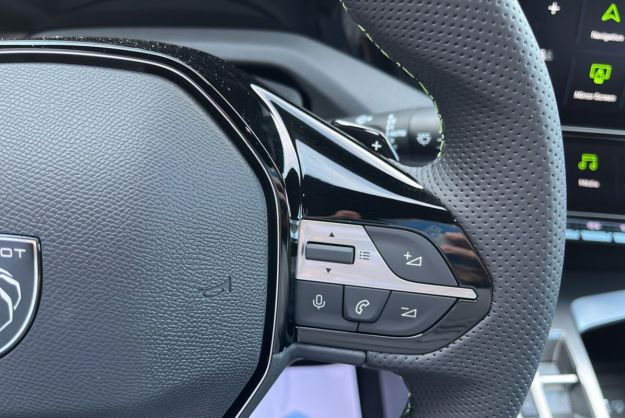 PEUGEOT 308 1.5 HDI 130 EAT8 GT PK ALCANTARA