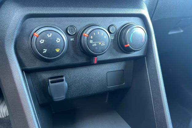 DACIA SANDERO STEPWAY TCE 90 EXPRESSION