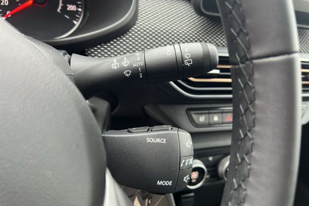 DACIA SANDERO STEPWAY TCE 90 EXPRESSION