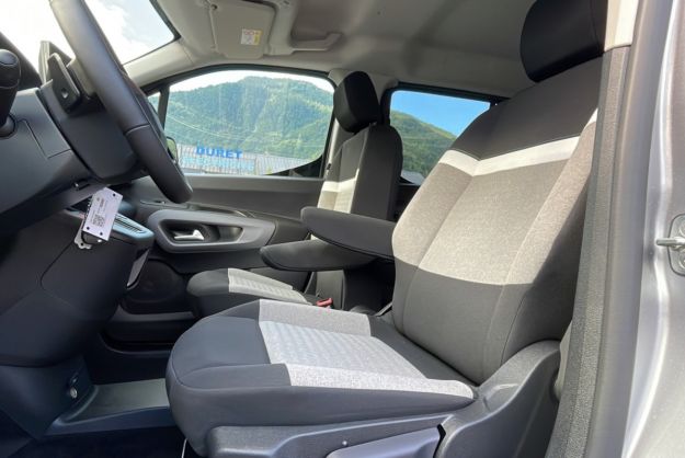 CITROEN BERLINGO BLUEHDI 130 EAT8 MAX