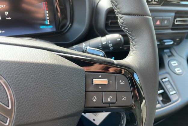 CITROEN BERLINGO BLUEHDI 130 EAT8 MAX