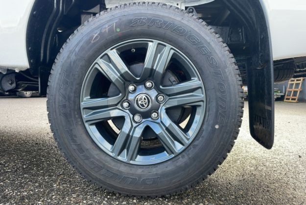 TOYOTA HILUX 2.4 D4-D 150 BVA LEGENDE XTRA