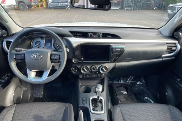 TOYOTA HILUX 2.4 D4-D 150 BVA LEGENDE XTRA