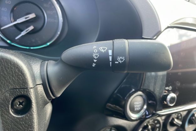TOYOTA HILUX 2.4 D4-D 150 BVA LEGENDE XTRA