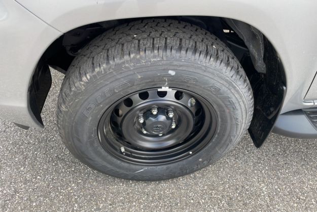 TOYOTA HILUX 2.8 204 X-TRA CAB LE CAP MY25