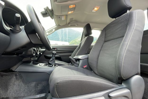 TOYOTA HILUX 2.8 204 X-TRA CAB LE CAP MY25