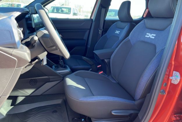DACIA DUSTER ECO-G 100 4X2 EXPRESSION