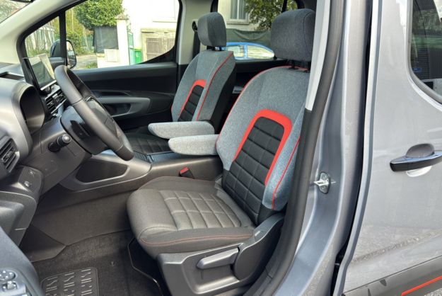 CITROEN BERLINGO HDI 130 EAT8 MAX XTR TPANO