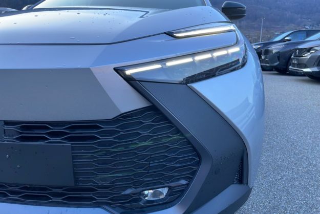 TOYOTA C-HR 1.8 HYBRID 140 DESIGN GPS
