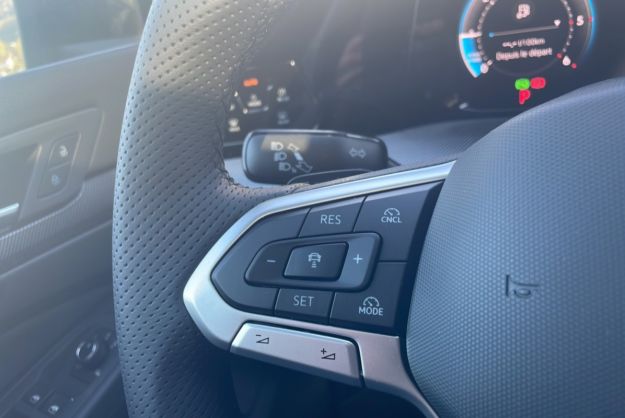 VOLKSWAGEN GOLF TDI 150 DSG R-LINE T.O