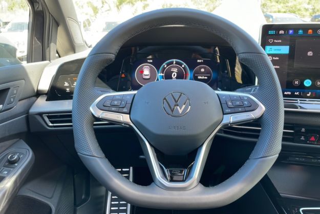 VOLKSWAGEN GOLF TDI 150 DSG R-LINE T.O