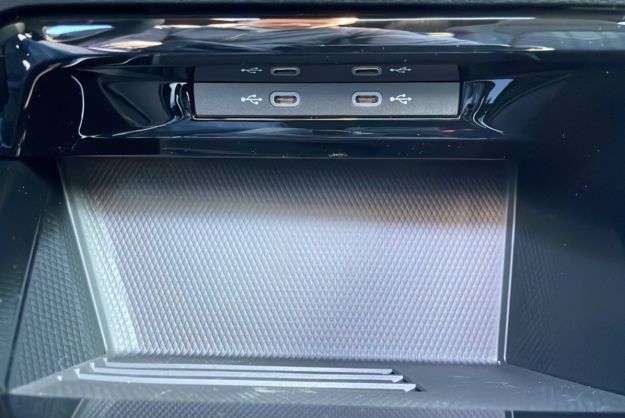 VOLKSWAGEN GOLF TDI 150 DSG R-LINE T.O