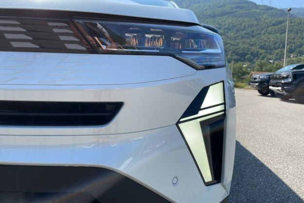 RENAULT SYMBIOZ E-TECH HYBRIDE 145 TECHNO