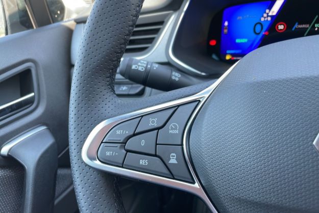 RENAULT SYMBIOZ E-TECH HYBRIDE 145 TECHNO