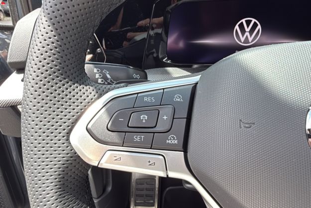 VOLKSWAGEN GOLF TDI 150 DSG R-LINE T.O