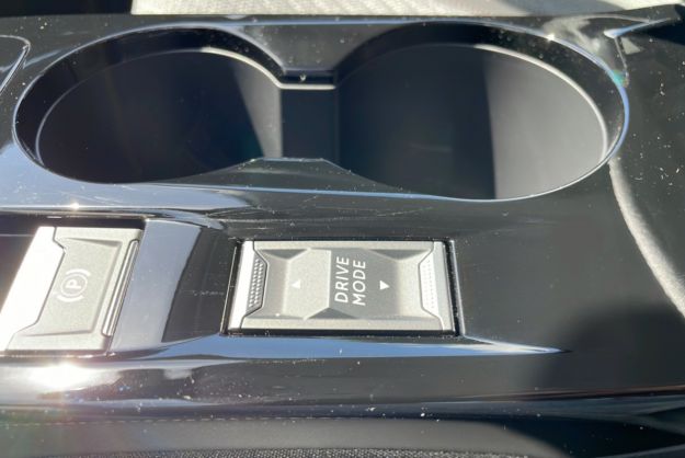 PEUGEOT 208 HYBRID 110 E-DSC6 ALLURE PLUS