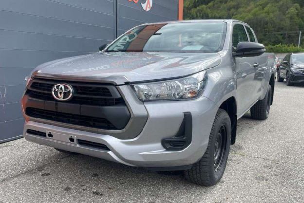 TOYOTA HILUX 2.8 204 X-TRA CAB LE CAP MY25