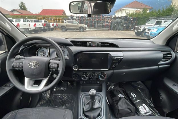 TOYOTA HILUX 2.8 204 X-TRA CAB LE CAP MY25