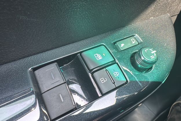 TOYOTA HILUX 2.8 D4-D 204 LEGENDE X-TRA