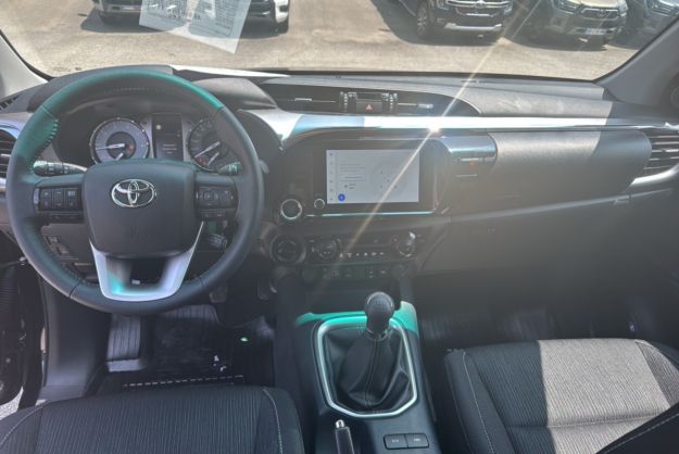 TOYOTA HILUX 2.8 D4-D 204 LEGENDE X-TRA