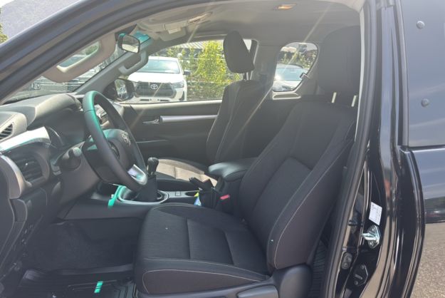 TOYOTA HILUX 2.8 D4-D 204 LEGENDE X-TRA