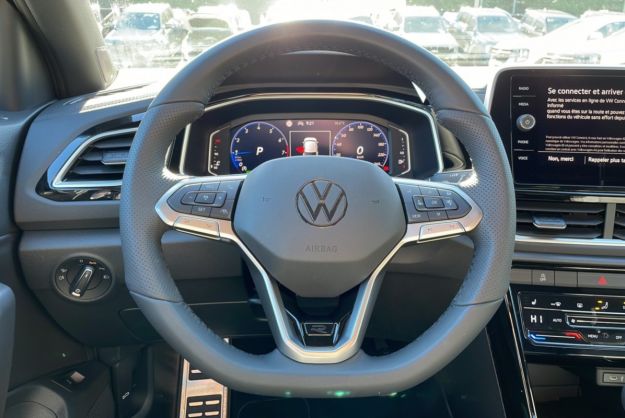 VOLKSWAGEN T-ROC TSI 150 DSG7 R-LINE