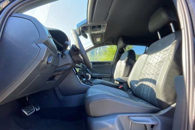 VOLKSWAGEN T-ROC TSI 150 DSG7 R-LINE