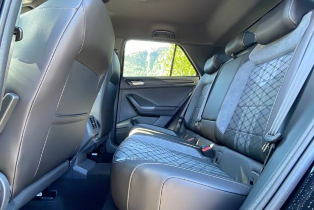 VOLKSWAGEN T-ROC TSI 150 DSG7 R-LINE