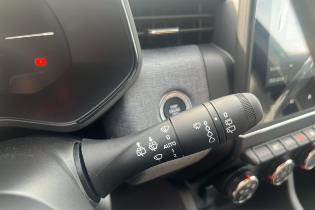 RENAULT CLIO DCI 100 EVOLUTION CAMERA