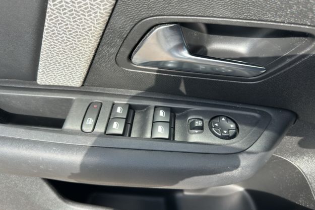 CITROEN C4 HDI 130 EAT8 SHINE PLUS