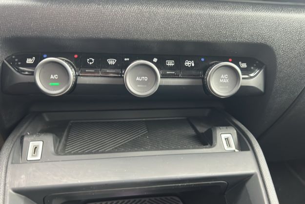 CITROEN C4 HDI 130 EAT8 SHINE PLUS