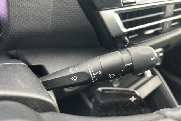 CITROEN C4 HDI 130 EAT8 SHINE PLUS