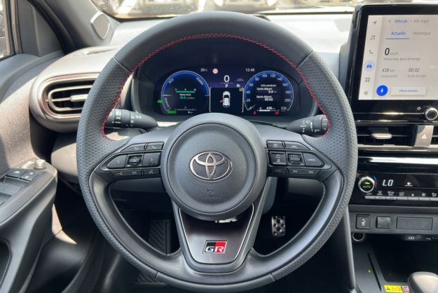 TOYOTA YARIS CROSS HYBRIDE 130 2WD GR SPORT
