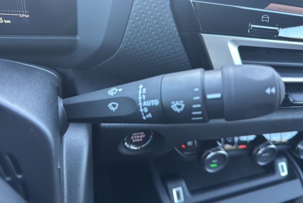 CITROEN C4 NOUVELLE HYBRIDE 145 E-DSC6 MAX