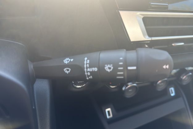 CITROEN C4 NOUVELLE HYBRIDE 145 E-DSC6 MAX
