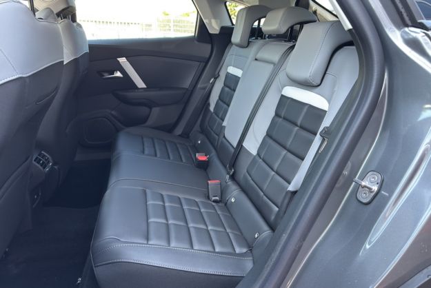 CITROEN C4 NOUVELLE HYBRIDE 145 E-DSC6 MAX
