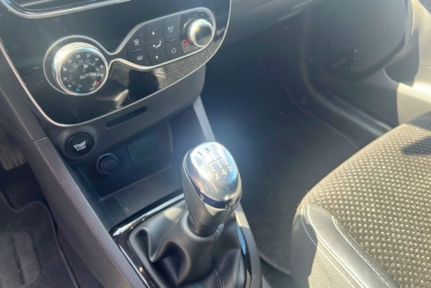 RENAULT CLIO 0.9 TCE 90 INTENS