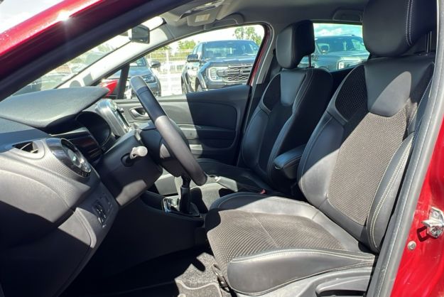 RENAULT CLIO 0.9 TCE 90 INTENS