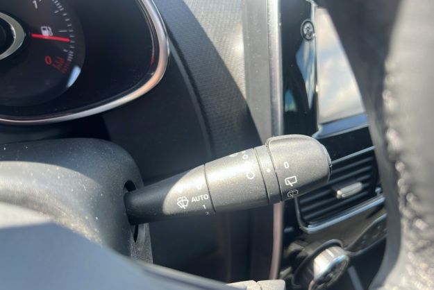 RENAULT CLIO 0.9 TCE 90 INTENS