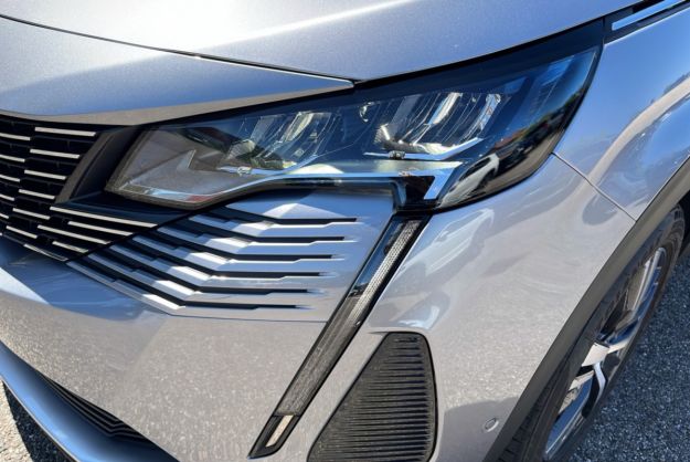 PEUGEOT 5008 BLUEHDI 130 EAT8 ALLURE PACK