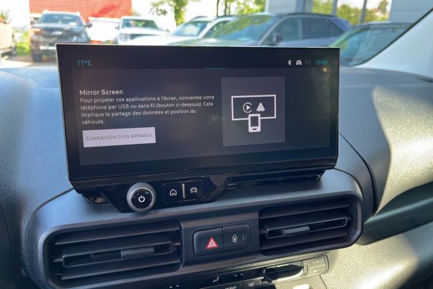 CITROEN BERLINGO HDI 130 EAT8 PLUS 0 MALUS