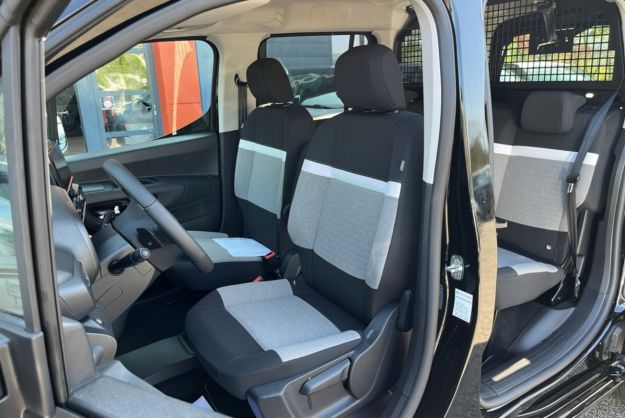 CITROEN BERLINGO HDI 130 EAT8 PLUS 0 MALUS
