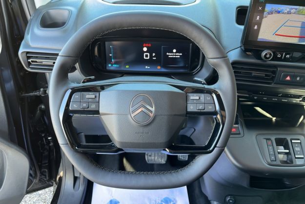 CITROEN BERLINGO HDI 130 EAT8 PLUS SURÉQUIPÉ