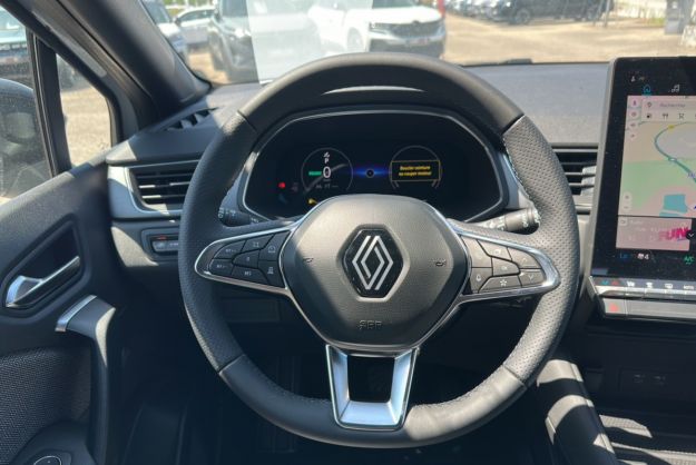 RENAULT CAPTUR E-TECH HYBRID 145 TECHNO PLUS