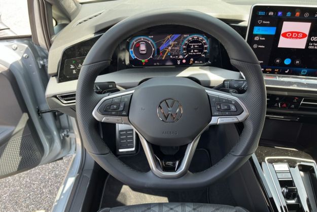 VOLKSWAGEN GOLF TDI 150 DSG R-LINE T.O