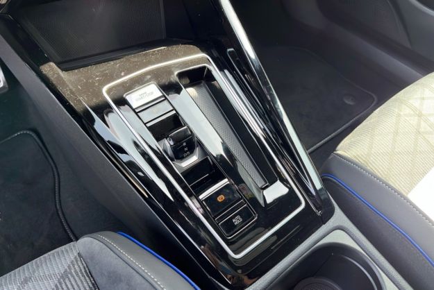 VOLKSWAGEN GOLF TDI 150 DSG R-LINE T.O